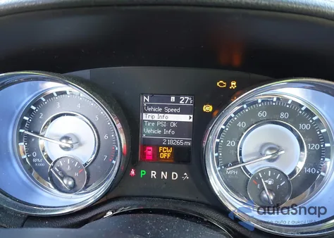 2011 Chrysler 300 Limited z USA, uszkodzony, nr VIN 2C3CA5CG5BH595396